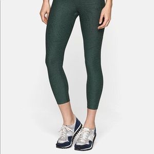 Outdoor Voices Warmup 3/4 Leggings in Hunter